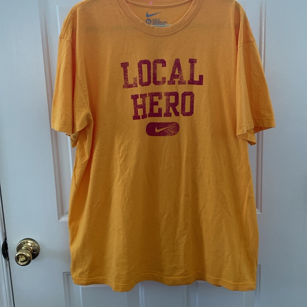 Nike Local Hero Men’s Loose Fit Tee Shirt. Size XL - Picture 2 of 7